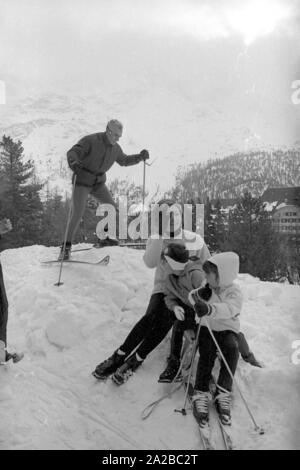 Cyrus Reza Pahlavi (l.), son of Shah Mohammad Reza Pahlavi and his wife ...