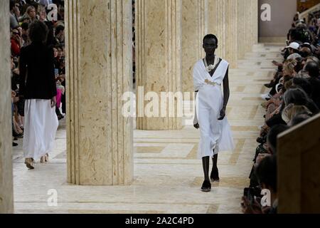 Creations by Louis Vuitton, Chanel presented at fashion show in Paris -  Xinhua