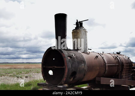 Chaudiere des petits train de la baie de Somme en attente de restauration au dépot de train de Saint Valery sur Somme. Stock Photo