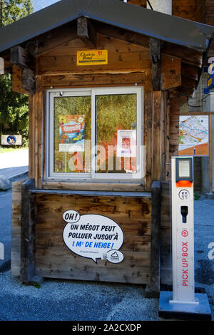 mont blanc cigarette Cigarette butts collecting box, Lognan cable car departure station,  Argentière, Chamonix-Mont-Blanc area, Haute-Savoie, France Stock Photo