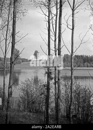 Typische Seenlandschaft in Masuren, Ostpreußen, 1930er Jahre. Typical lake landscape of Masuria, East Prussia, 1930s. Stock Photo