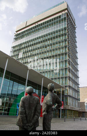 Two Working Men pair of statues by the Irish sculptor Oisín Kelly outside Cork County hall Stock Photo
