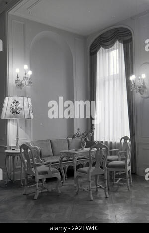 Empfangsräume der finnischen Botschaft in Berlin, Deutschland 1930er Jahre. Reception rooms of the finnish embassy in Berlin; Germany 1930s. Stock Photo