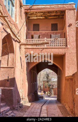 Red adobe houses, Abyaneh village, Esfahan Province, Iran Stock Photo