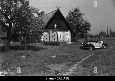 Ein Ausflug in den Spreewald, Deutsches Reich 1930er Jahre. A trip to the Spreewald, Germany 1930s. Stock Photo