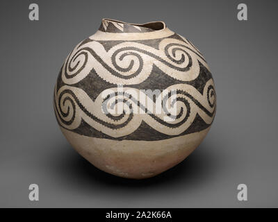 Storage Jar with Horizontal Bands of Interlocking Scrolls, A.D. 875/1130, Ancestral Pueblo (Anasazi), Black Mesa Black-on-white, Kayenta area, northeastern Arizona, United States, Southwest, Ceramic and pigment, 43.2 × 45.7 cm (17 × 18 in Stock Photo