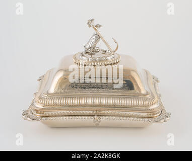 Entree Dish with Cover from the Hood Service, 1806/07, Paul Storr, English, 1771-1844, London, England, London, Sterling silver, 22.2 x 28.6 x 24.3 cm (8 3/4 x 11 1/4 x 9 1/2 in Stock Photo