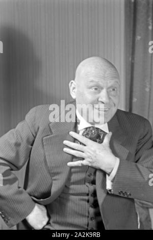 Der deutsche Schauspieler Ludwig Schmitz, Deutschland 1930er Jahre. German actor Ludwig Schmitz, Germany 1930s. Stock Photo