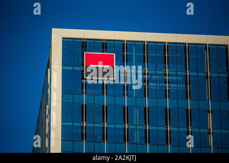 Societe Generale London at Canary Wharf - Société Générale Canary Wharf ...