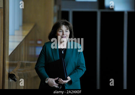 Edinburgh, UK. 03rd Oct, 2019. Edinburgh, 3 October 2019. Pictured: Jeane Freeman MSP - Cabinet Minister for Health and Sport. at the Scottish Parliament during the weekly session of First Ministers Questions. Credit: Colin Fisher/Alamy Live News Stock Photo