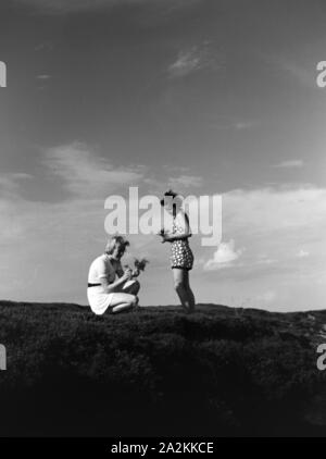 Ferien auf Westerland, Deutsches Reich 1937. Vacations on Westerland, Germany 1930s. Stock Photo