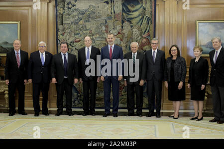 Madrid, Spain. 3rd Oct 2019.- Felipe VI (C) King of Spain receive in audience delegation of the Congress of the United States of America. Richard Duke Buchan III (2L) ambassador, Richard Shelby (1L) senate Appropriatons Committee, Mike Enzi (3L) Senate Budget Committee, Mike Crapo (L) Senate Committee on Banking, Fernando Martín Valenzuela (1R) Secretary of State for Foreign Affairs, Sabtiago Cabanas (2R) spanish ambassador, Deb Fisher (3R) Senate Armed Services Committee, Kay Granger (4R) congresswoman, Jonh Kennedy (R) Senate Appropriatons Committee, at the Zarzuela Palace.Photo: Juan Carlos Stock Photo