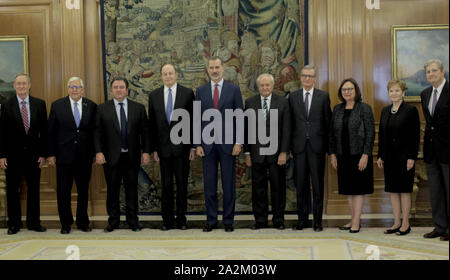 Madrid, Spain. 3rd Oct 2019.- Felipe VI (C) King of Spain receive in audience delegation of the Congress of the United States of America. Richard Duke Buchan III (2L) ambassador, Richard Shelby (1L) senate Appropriatons Committee, Mike Enzi (3L) Senate Budget Committee, Mike Crapo (L) Senate Committee on Banking, Fernando Martín Valenzuela (1R) Secretary of State for Foreign Affairs, Sabtiago Cabanas (2R) spanish ambassador, Deb Fisher (3R) Senate Armed Services Committee, Kay Granger (4R) congresswoman, Jonh Kennedy (R) Senate Appropriatons Committee, at the Zarzuela Palace.Photo: Juan Carlos Stock Photo