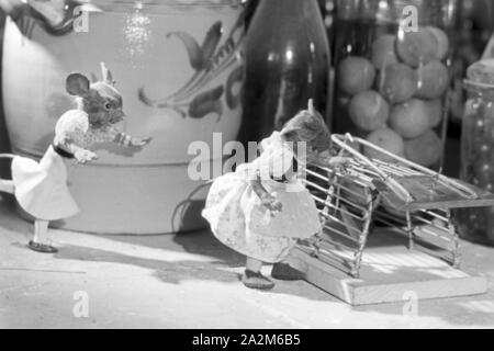 Ausschnitt aus einem Trickfilm der Gebrüder Diehl, Deutsches Reich 1930er Jahre. Film still of a cartoon by the Brothers Diehl, Germany 1930s. Stock Photo