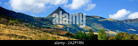 The Puy Griou 1694m. Volcanoes Regional Nature Park. Cantal. Auvergne-Rhone-Alpes. France Stock Photo