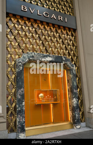 Bulgari Store Exterior on Fifth Avenue, NYC, USA Stock Photo - Alamy