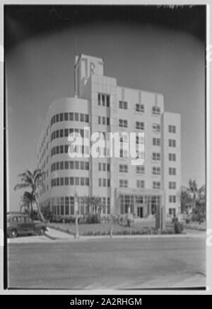 Raleigh Hotel, Collins Ave., Miami Beach, Florida. Stock Photo