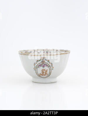 tea cup, 18th century, multicolored enamel overglaze on porcelain, 2-11/16 x 2-5/8 (diam.) in., Asian Art Stock Photo