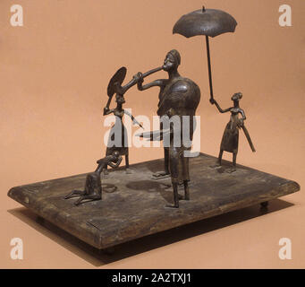 king and four attendants, Kingdom of Dahomey, Fon people, 20th century, brass, wood, 13-1/16 in., African Art Stock Photo