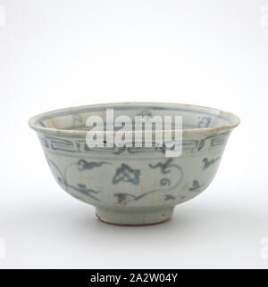 bowl, Ming dynasty, Ming dynasty, 1400-1599, porcelain with blue underglaze, 2-3/4 x 5-1/2 (diam.) in., Asian Art Stock Photo