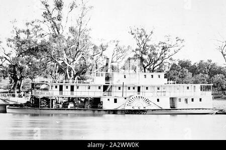 Negative - Mildura District, Victoria, circa 1900, The paddle steamer 'PS Gem' on the Murray River Stock Photo