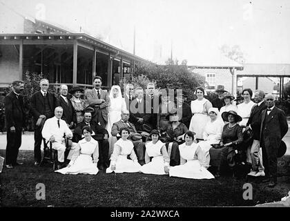 Negative - Albury, New South Wales, 1924, Hospital staff and graduating nurses at the Albury District Hospital Stock Photo