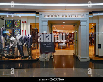 Entrance to luxury clothing store in a shopping mall Stock Photo