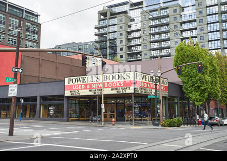 Powell's headquarters, dubbed Powell's City of Books, in downtown Portland, OR. It claims to be the world's largest independent new and used bookstore. Stock Photo