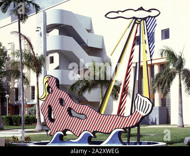 Roy Lichtenstein created this statue outside the Miami Beach Convention Center, Dade County, Florida's largest convention facility Stock Photo