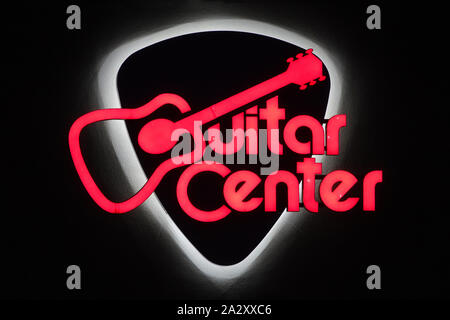 Santa Clarita, CA / USA - Oct. 1, 2019: A Guitar Center logo is