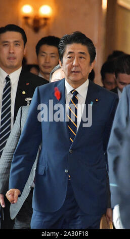 Tokyo, Japan. 04th Oct, 2019. Japan's Prime Minister Abe Shinzo walks at the National Diet in Tokyo, Japan on Friday, October 4, 2019. Photo by Mori Keizo/UPI Credit: UPI/Alamy Live News Stock Photo