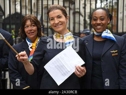 Ex Thomas Cook Cabin Crew Member Rachel Murrell Holds A Letter