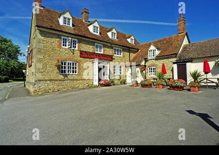 Exploring the Coach and Horses in Oxfordshire: A Comprehensive Guide