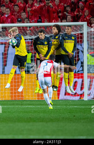 Prague, Czech Republic. 02nd Oct, 2019. SK Slavia Prague team pose prior to  the UEFA Champions League match SK Slavia Prague vs Borussia Dortmund,  second round of basic group F, on October