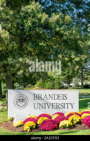 WALTHAM, MA/USA - SEPTEMBER 30, 2019: Brandeis University entrance sign and campus logo. Stock Photo