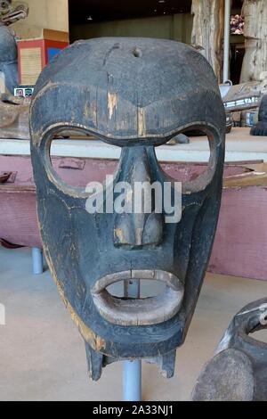 Face of Dzunukwa feast dish cover, Kwakwaka'wakw, Kingcome Inlet, British Columbia, c. 1900, red cedar, paint Stock Photo