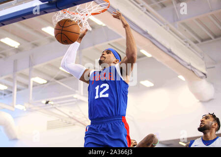 Wilmington, DE, USA. 5th Oct, 2019. Philadelphia 76ers Forward TOBIAS HARRIS (12) dunks during the 76ers annual Blue and White scrimmage game Saturday, Oct. 05, 2019, at the 76ers Fieldhouse in Wilmington, DE Credit: Saquan Stimpson/ZUMA Wire/Alamy Live News Stock Photo