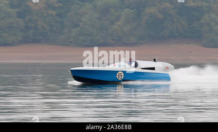 Bewl Water, Maidstone, Kent, England, U.K. - 26/09/2017. Sir Malcolm Campbells Bluebird K3 on Bewl Water after new owner Karl F. Halbard  restored it. Stock Photo