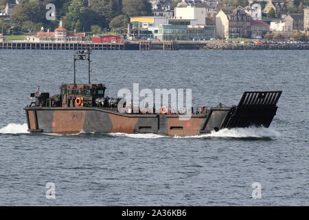 L1008 (A1), a LCU Mk.10 deployed from HMS Albion, passing Gourock on its arrival for Exercise Joint Warrior 19-2. Stock Photo