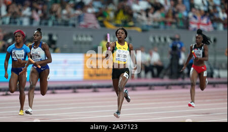 Doha, Qatar. 5th Oct, 2019. Shericka Jackson (2nd R) of Team Jamaica competes during the women's 4X100m relay final at the 2019 IAAF World Athletics Championships in Doha, Qatar, on Oct. 5, 2019. Credit: Jia Yuchen/Xinhua/Alamy Live News Stock Photo