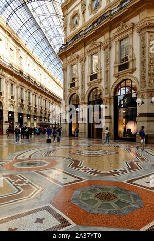 MILAN, ITALY - MAY 30, 2019: Louis Vuitton Store in galleria Vittorio  Emanuele, the oldest shopping mall and major landmark in Italy visited by  touris Stock Photo - Alamy