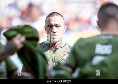 Rome, Italy. 06th Oct, 2019. Radja Nainggolan of Cagliari Calcio during the Serie A match between Roma and Cagliari at Stadio Olimpico, Rome, Italy on 6 October 2019. Photo by Giuseppe Maffia. Credit: UK Sports Pics Ltd/Alamy Live News Stock Photo