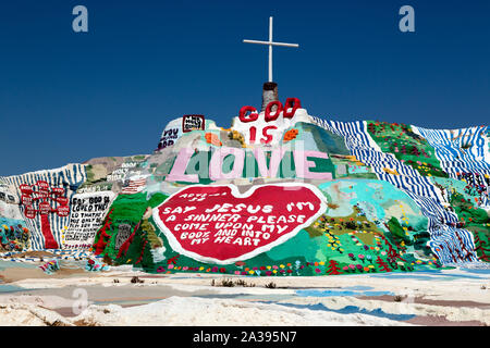 Salvation Mountain is an art installation covering a hill north of Calipatria, California, near Slab City and just several miles from the Salton Sea Stock Photo