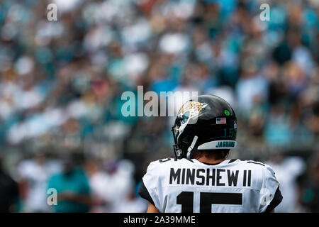 Jacksonville Jaguars quarterback Gardner Minshew (15) calls the snap in a  shotgun formation during an NFL football game against the Tennessee Titans,  Sunday, Sept. 20, 2020, in Nashville, Tenn. (AP Photo/Brett Carlsen