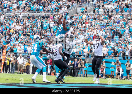 Charlotte, North Carolina, USA. 6th Oct, 2019. Carolina Panthers hold off a late charge by the Jacksonville Jaguars to win 34-27. Credit: Jason Walle/ZUMA Wire/Alamy Live News Stock Photo