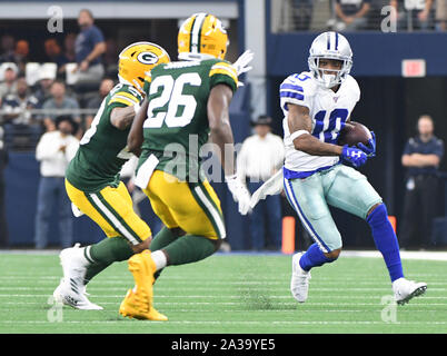 Arlington, United States. 06th Oct, 2019. Dallas Cowboys Travon Austin makes a short catch against the Green Bay Packers during their NFL game AT&T Stadium in Arlington, Texas on Sunday, October 6, 2019. Photo by Ian Halperin/UPI Credit: UPI/Alamy Live News Stock Photo