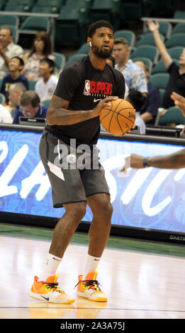Honolulu, Hawaii. October 6, 2019 - Los Angeles Clippers forward Paul George #13 gets a workout in prior to a preseason game between the Los Angeles Clippers and the Shanghai Sharks at the Stan Sheriff Center on the campus of the University of Hawaii at Manoa in Honolulu, HI - Michael Sullivan/CSM Stock Photo