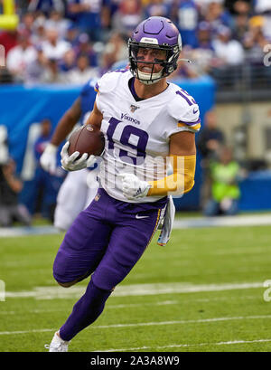 Minnesota Vikings' Adam Thielen during warm-up before during the