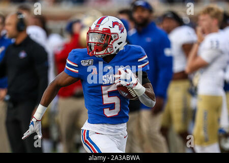 SMU cornerback Ar mani Johnson in an NCAA college football game