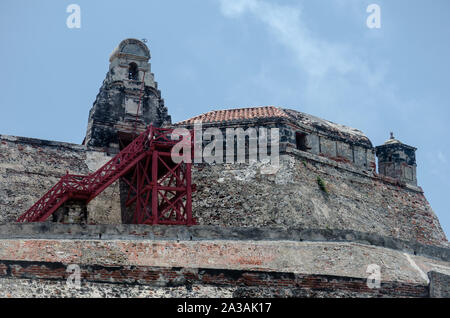 Portrait format of Castillo Del Morro, Carretera de la Cabana, lighthouse  and fortress, Havana, Cuba. Designed by Giovanni Batti Stock Photo - Alamy